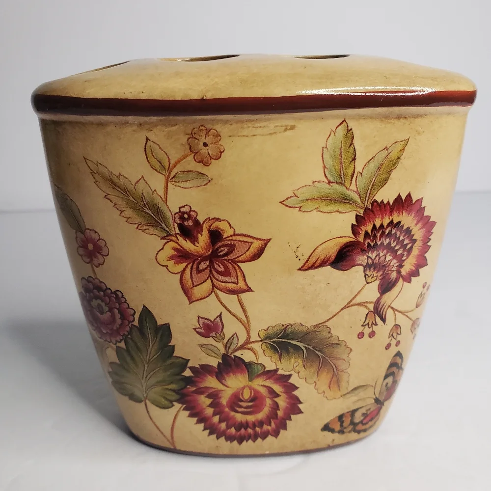 Vintage toothbrush holder. 176